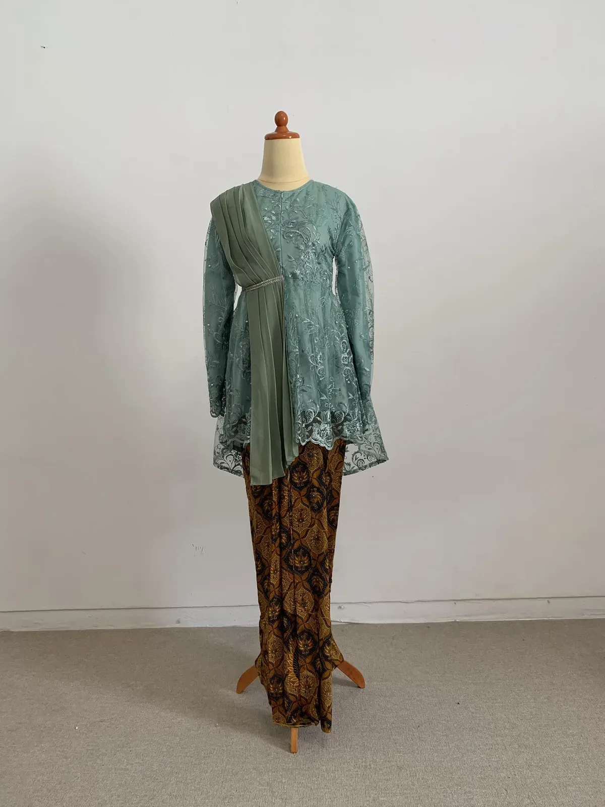 Kebaya Nasional untuk Bridesmaid