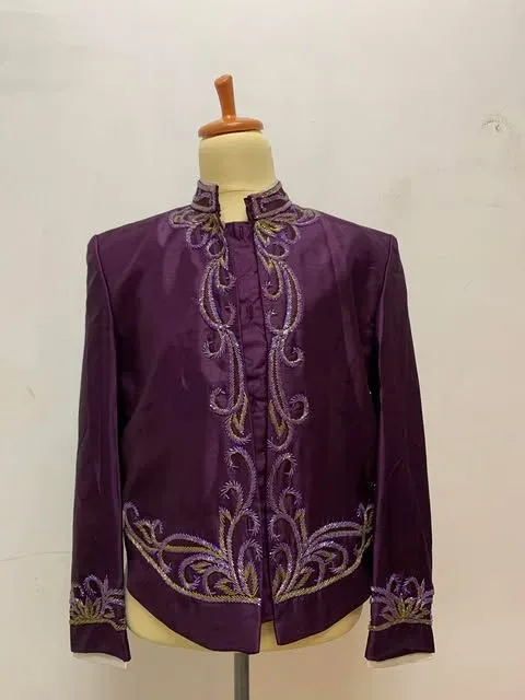 Beskap Jawa untuk Grooms/Father