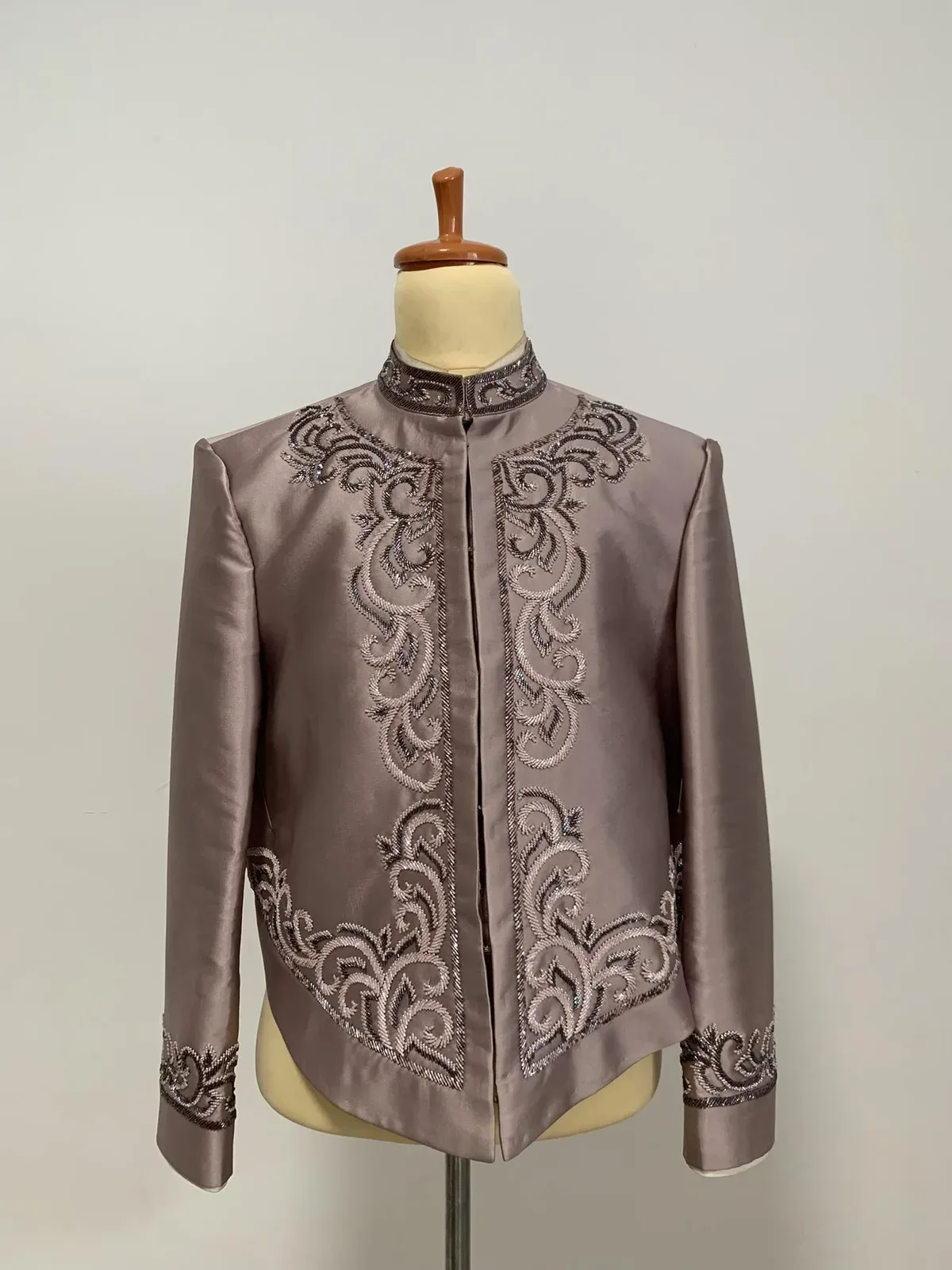 Beskap Jawa untuk Grooms/Father