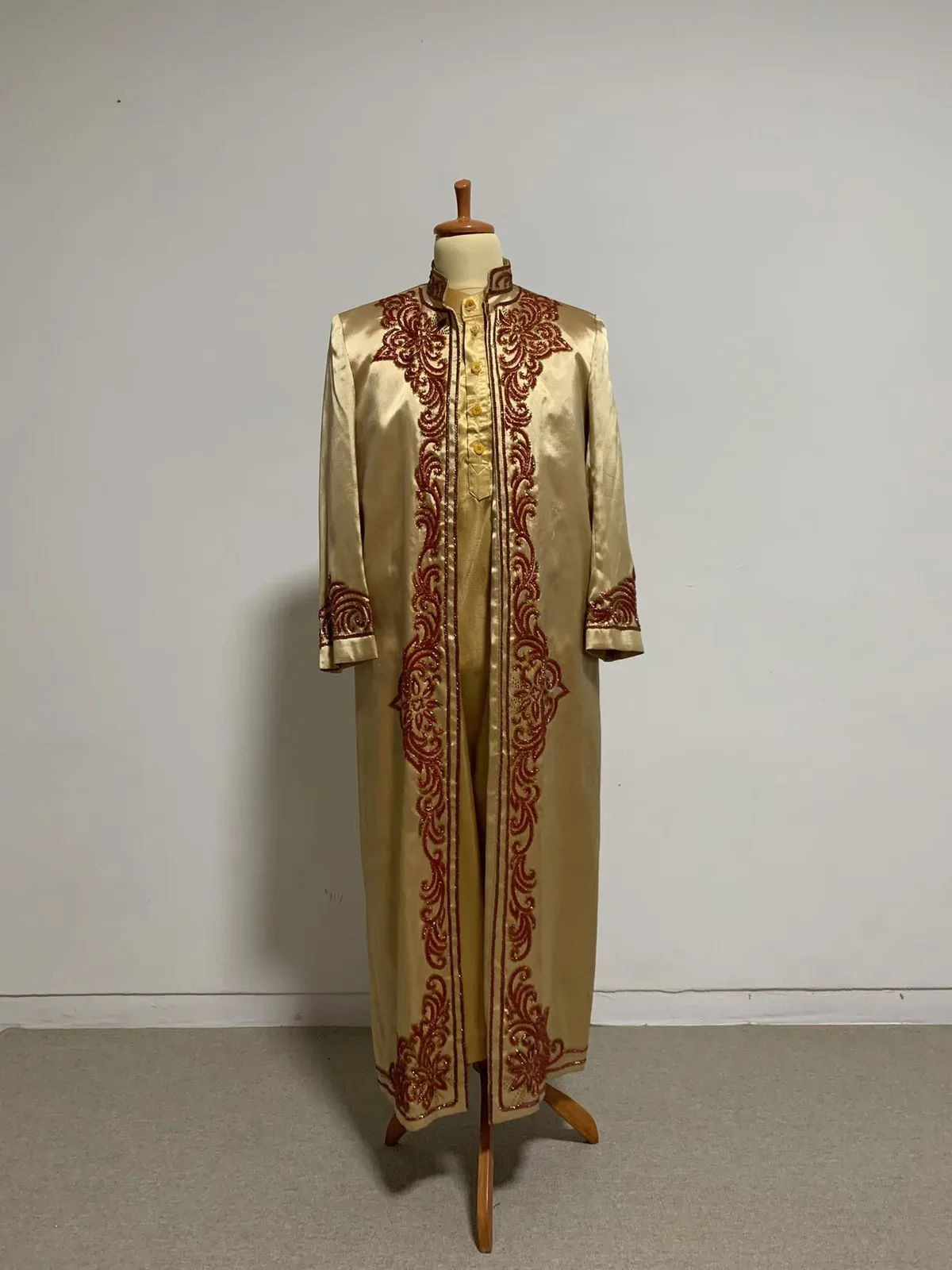 Jubah Betawi untuk Among/Family