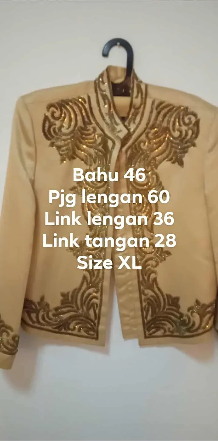 Beskap Jawa untuk Grooms