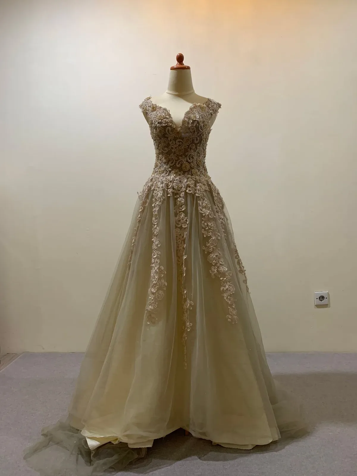 Gaun Internasional untuk Bride