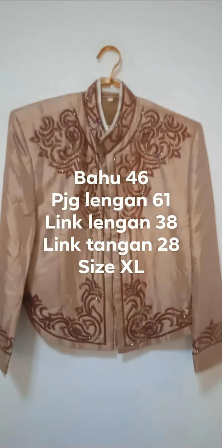 Beskap Jawa untuk Grooms/Father