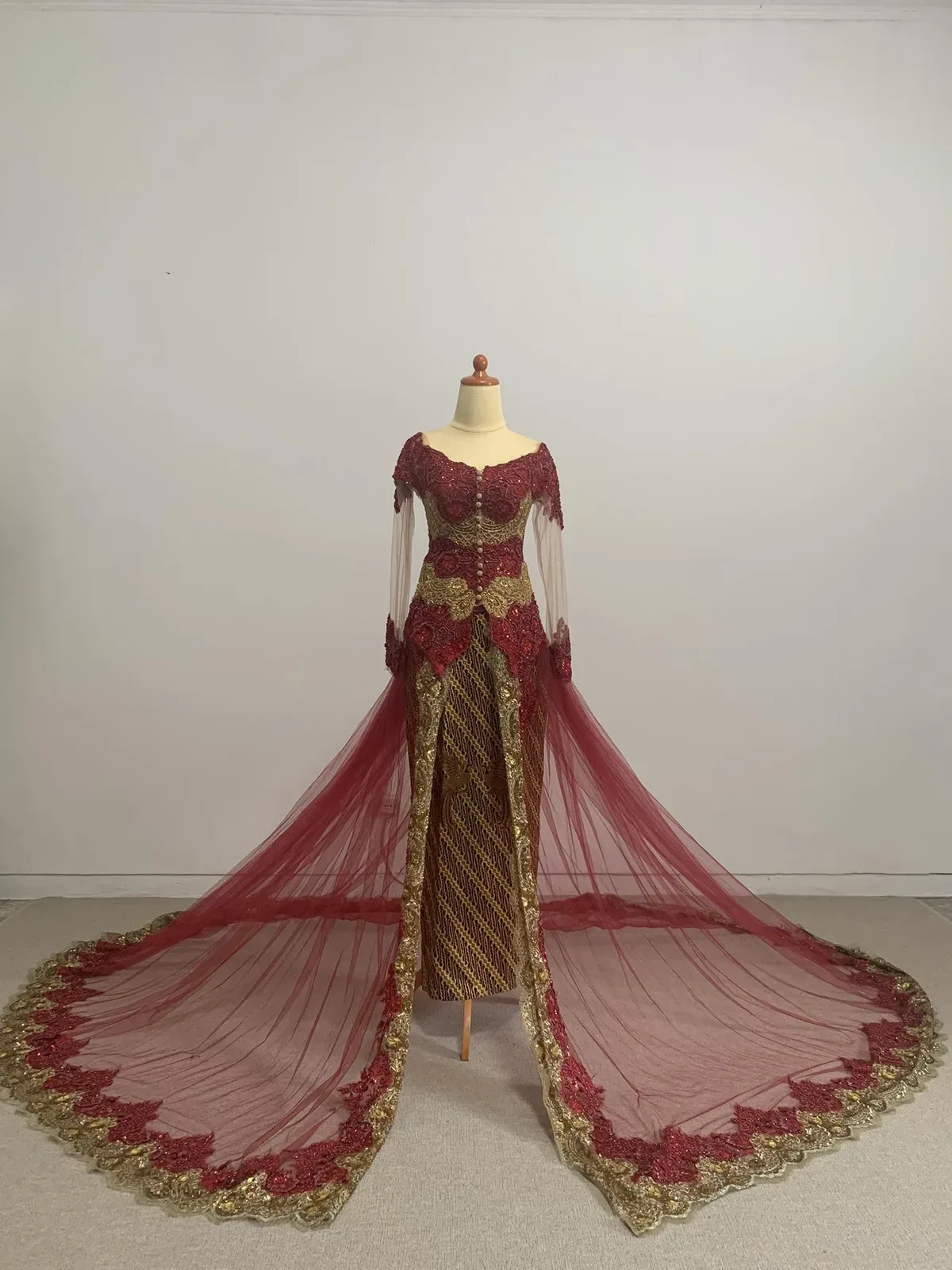 Gaun Nasional untuk Bride