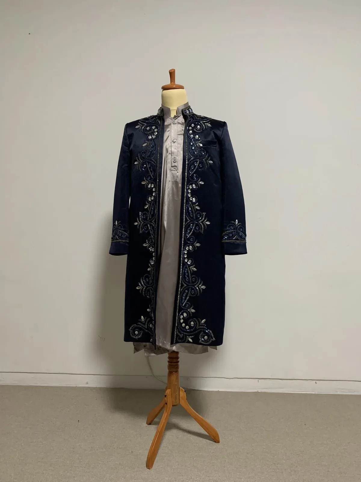 Jubah Betawi untuk Grooms