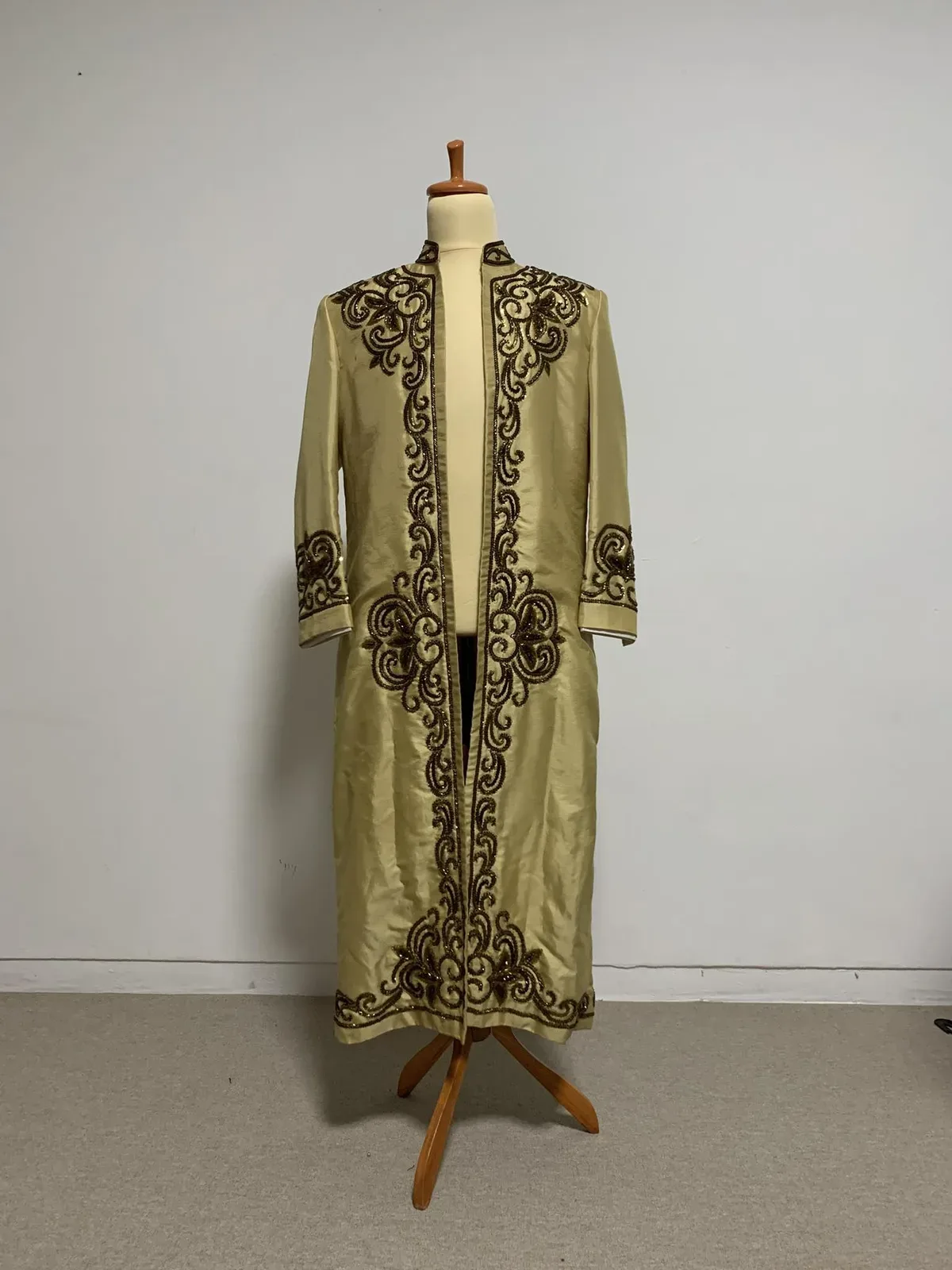 Jubah Betawi untuk Among/Family
