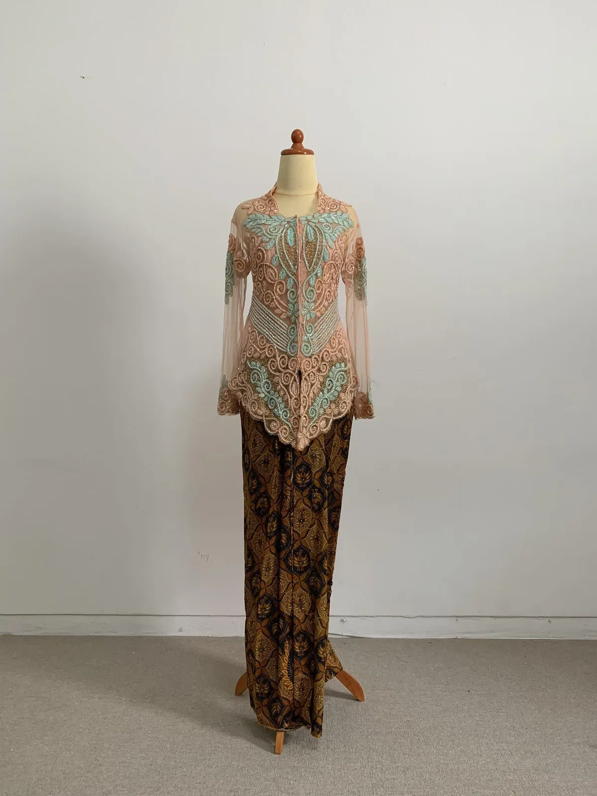 Kebaya Nasional untuk Bridesmaid